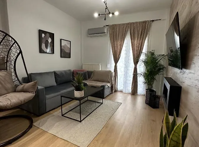 Thanos Luxurious Apartment